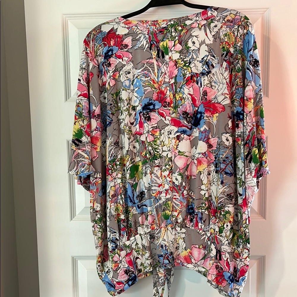 Floral Multicolor Kimono Top - Picture 4 of 5